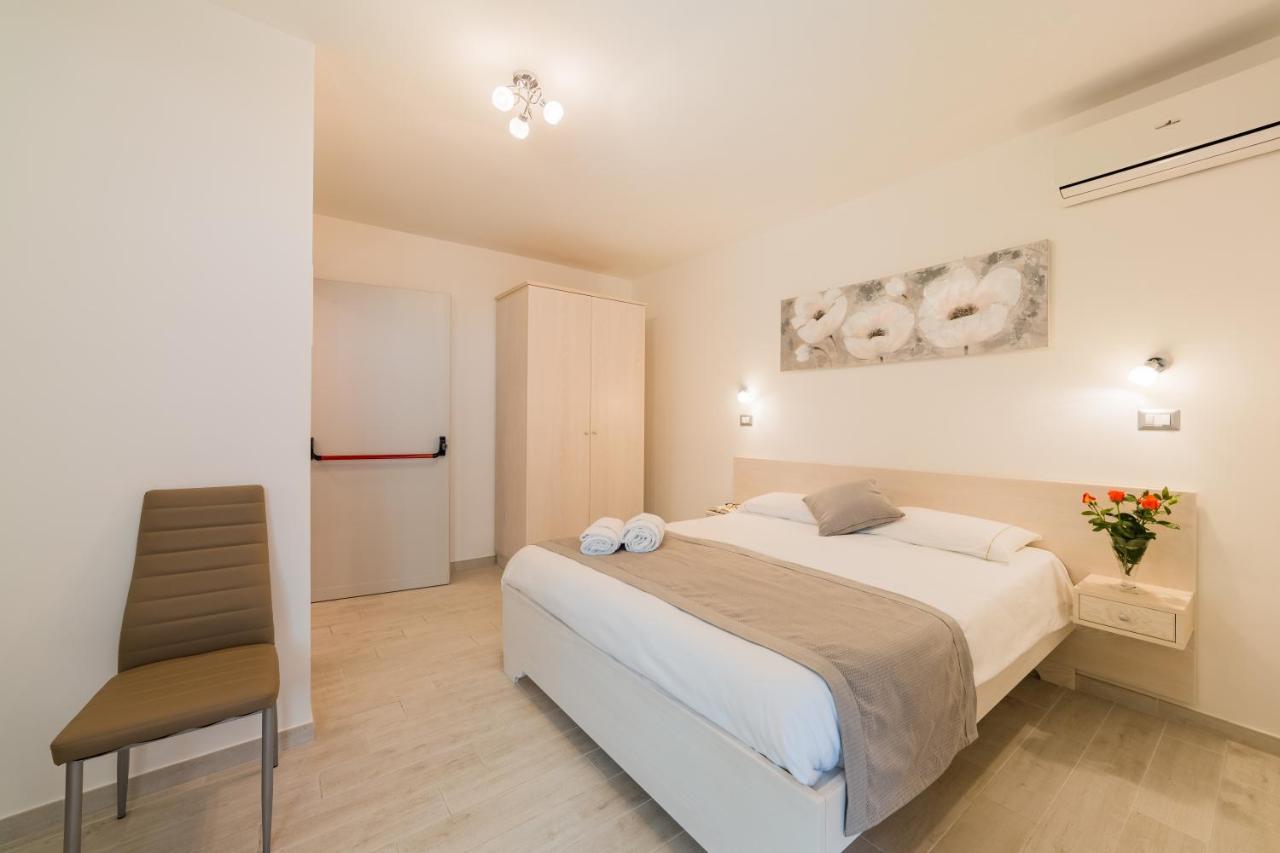 Hotel Corallo Circeo 2*