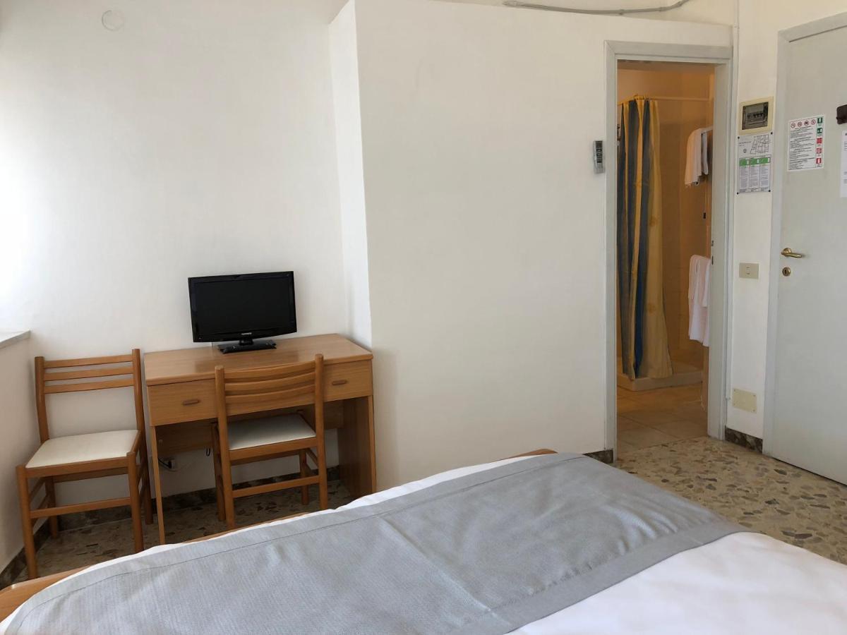 Corallo Circeo Hotel 2*